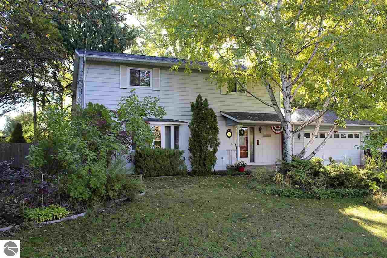 1863 Belmont Drive - Photo 1