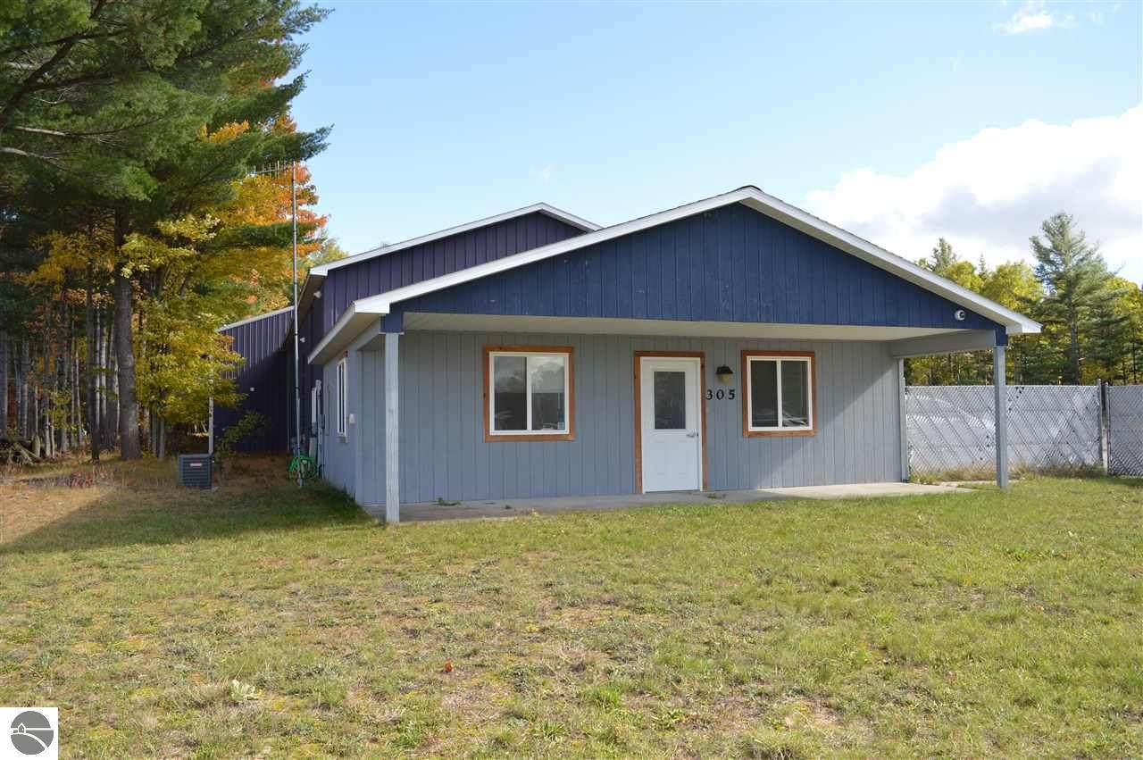 305 Park Drive - Photo 1