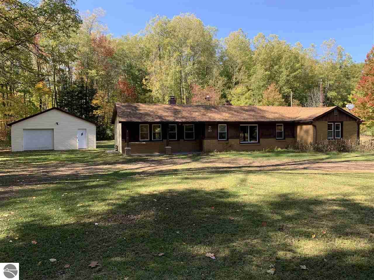 5315 Goodar Road - Photo 1