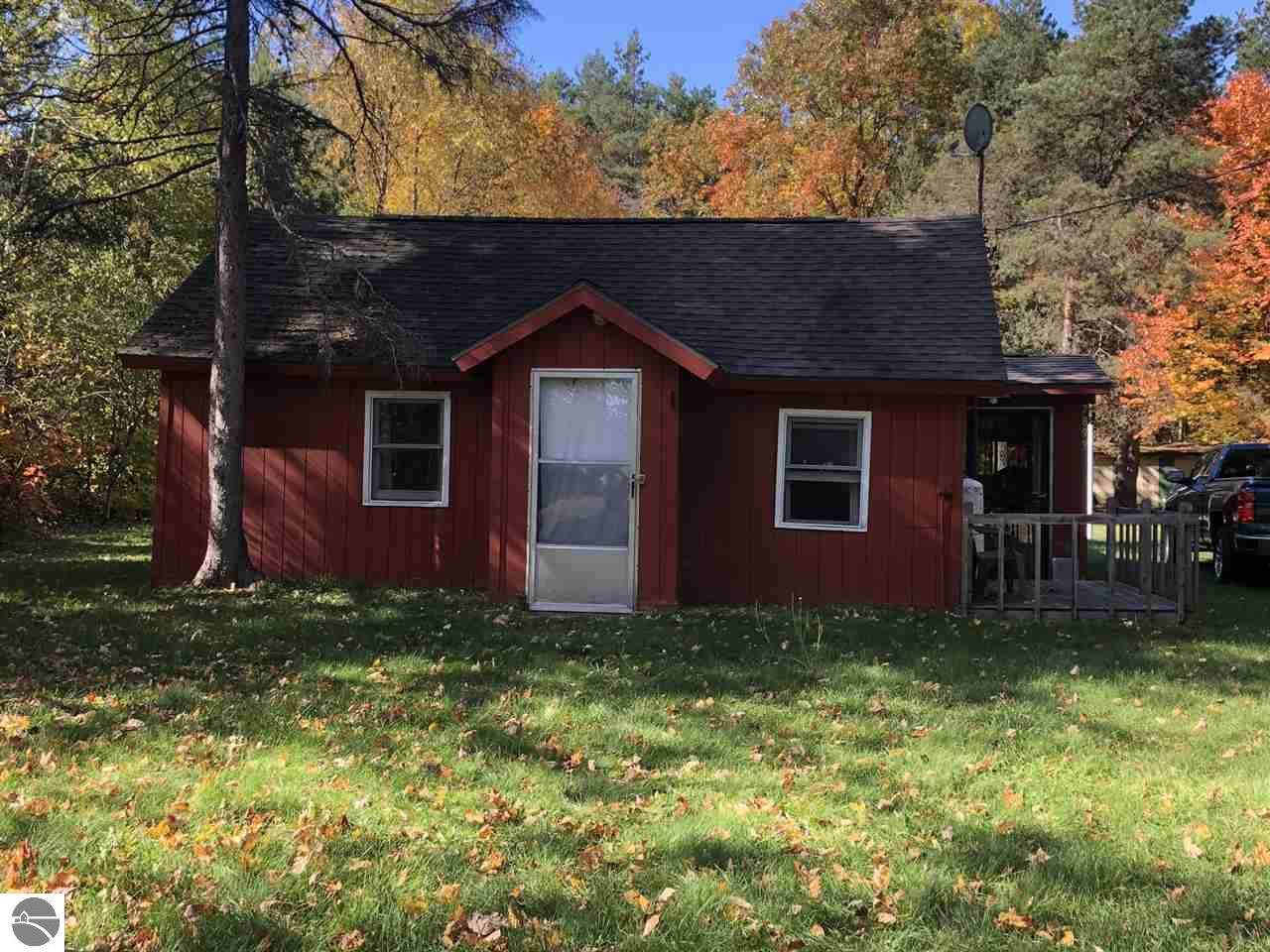 7899 7 Mile Road - Photo 1