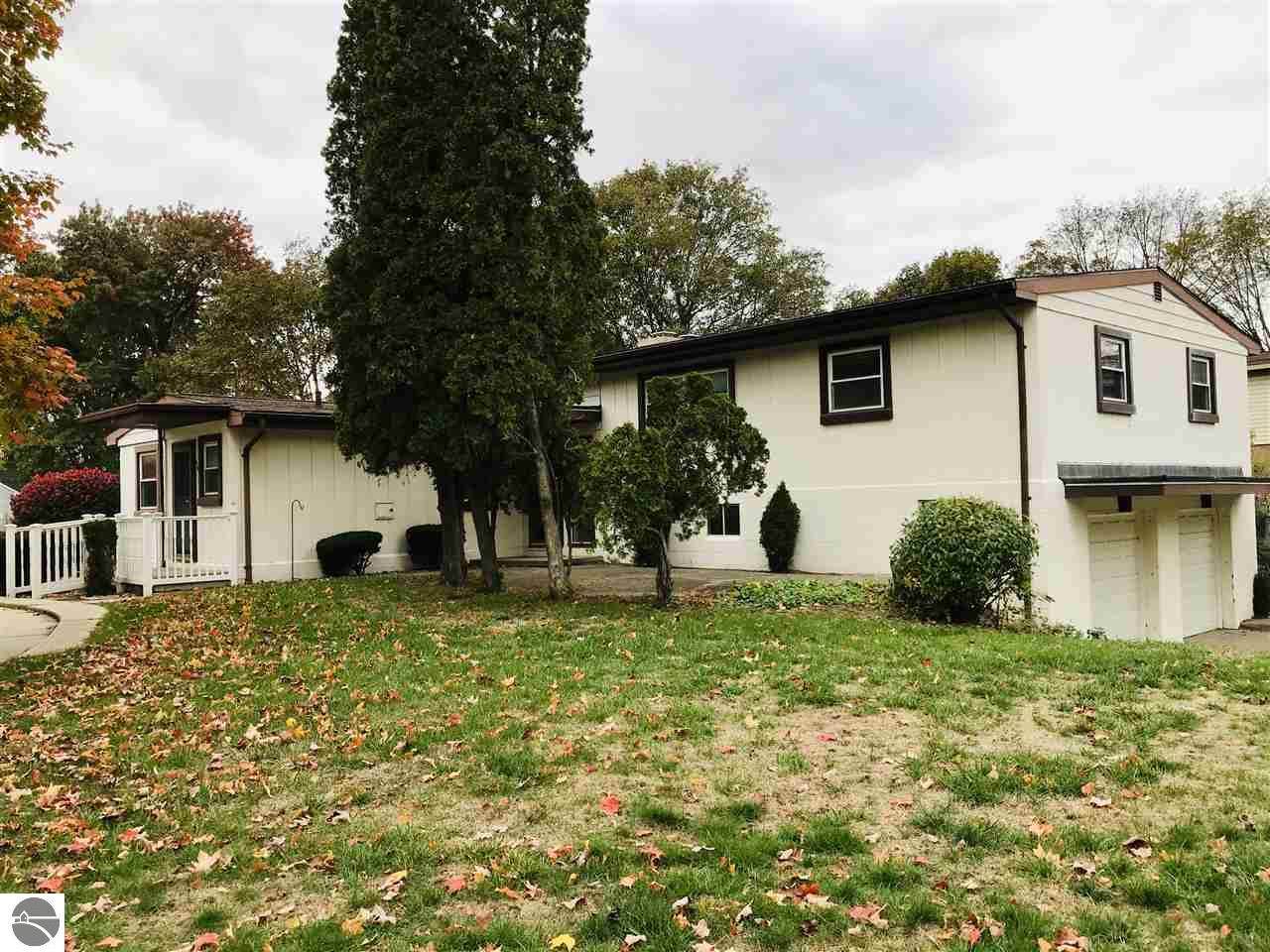 905 Gaylord Street - Photo 1