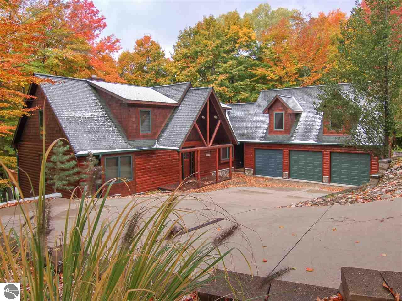 11801 Mountain Woods Drive - Photo 1