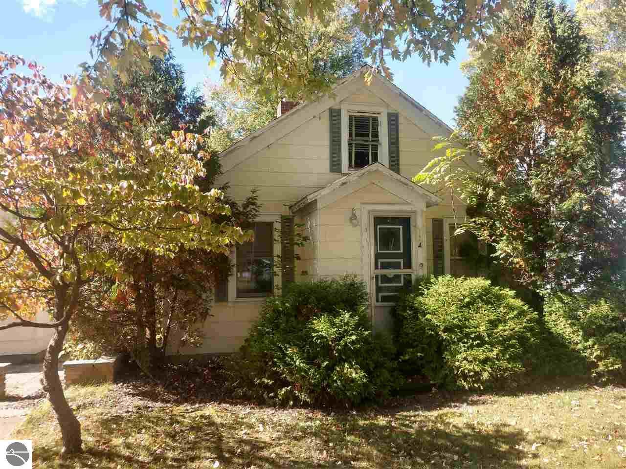 124 Almont Street - Photo 1