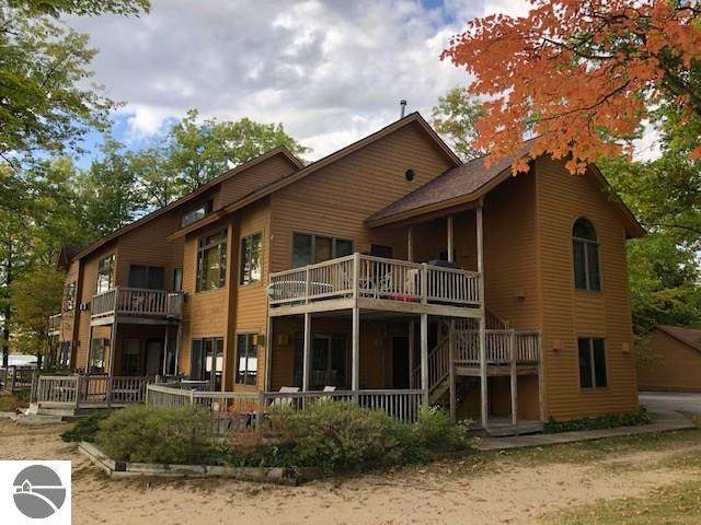 573 Meguzee Point - Photo 1