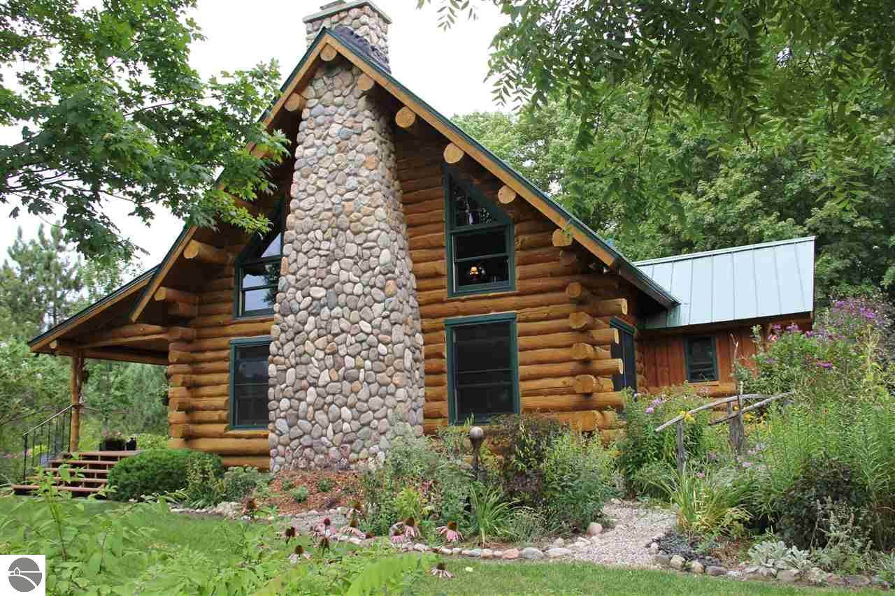 20646 Valencourt Road - Photo 1
