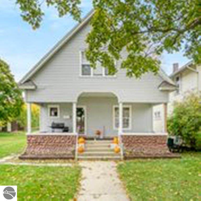 226 Center - Photo 1