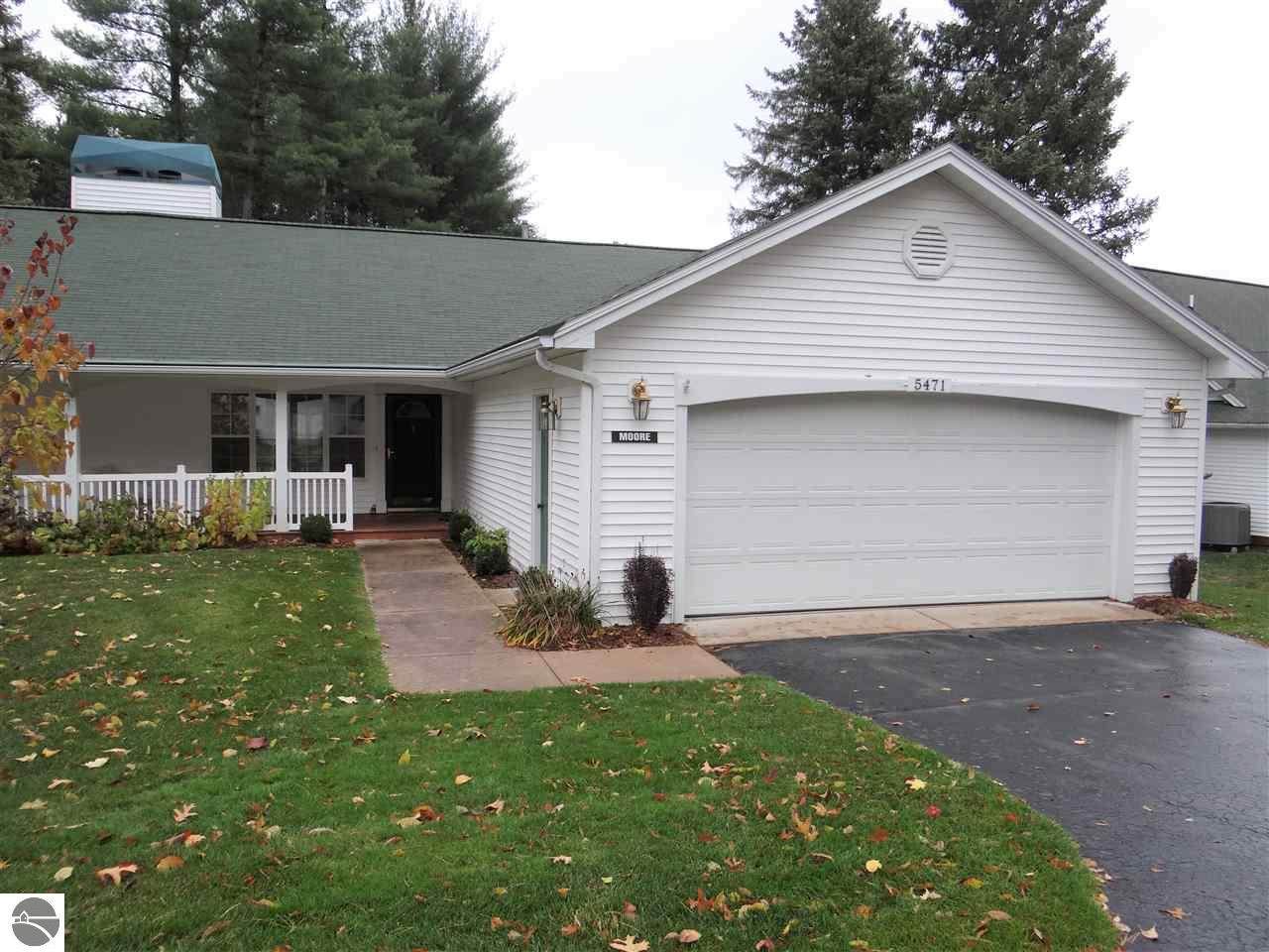5471 Millbrook Drive - Photo 1