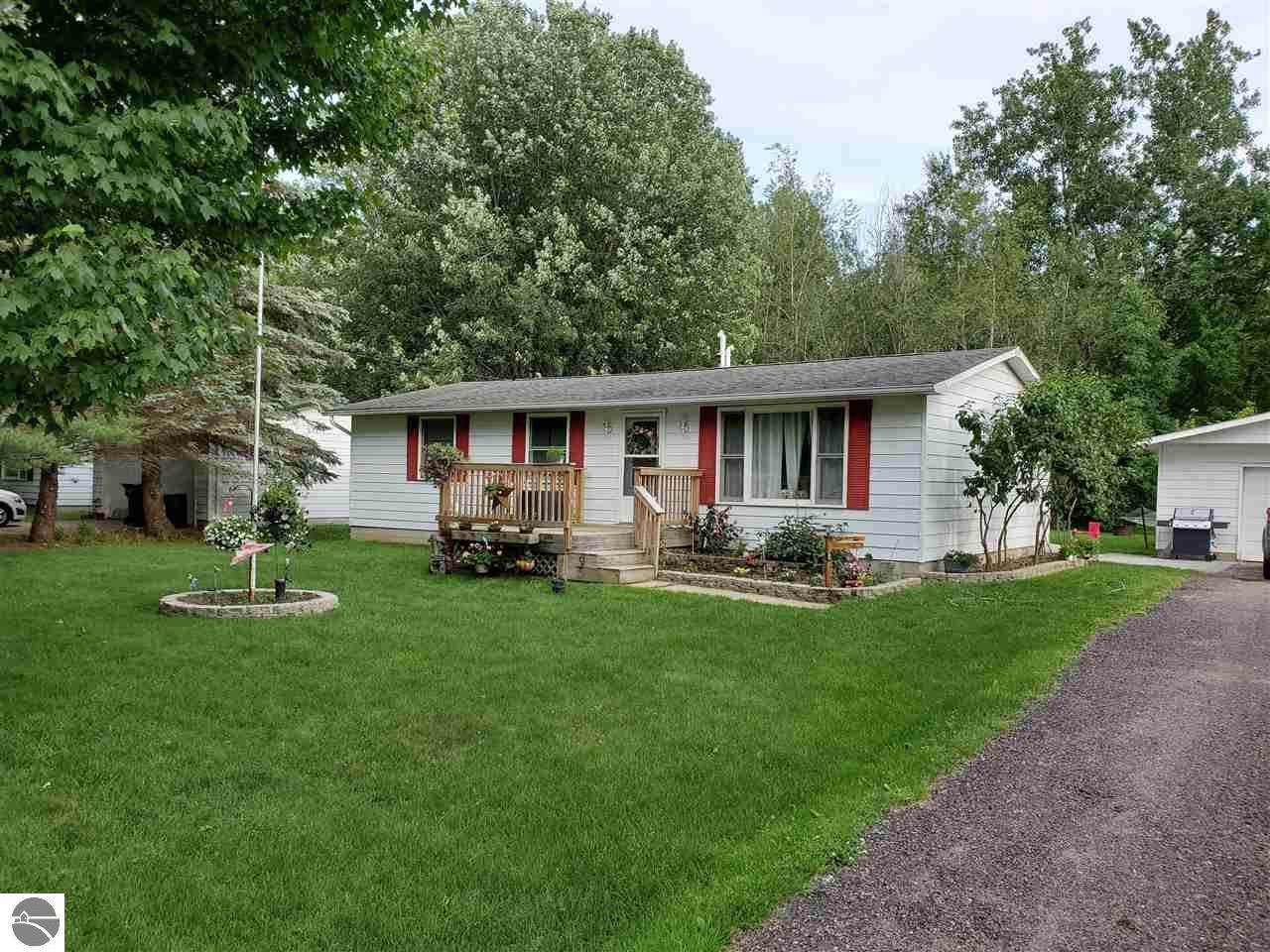 8190 Leona Drive - Photo 1