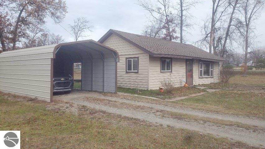 2485 Douglas Drive - Photo 1
