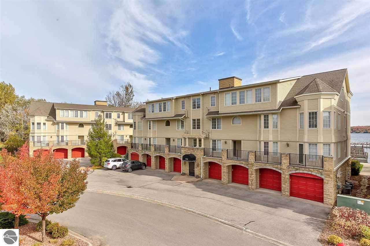 710 Dockside Circle - Photo 1