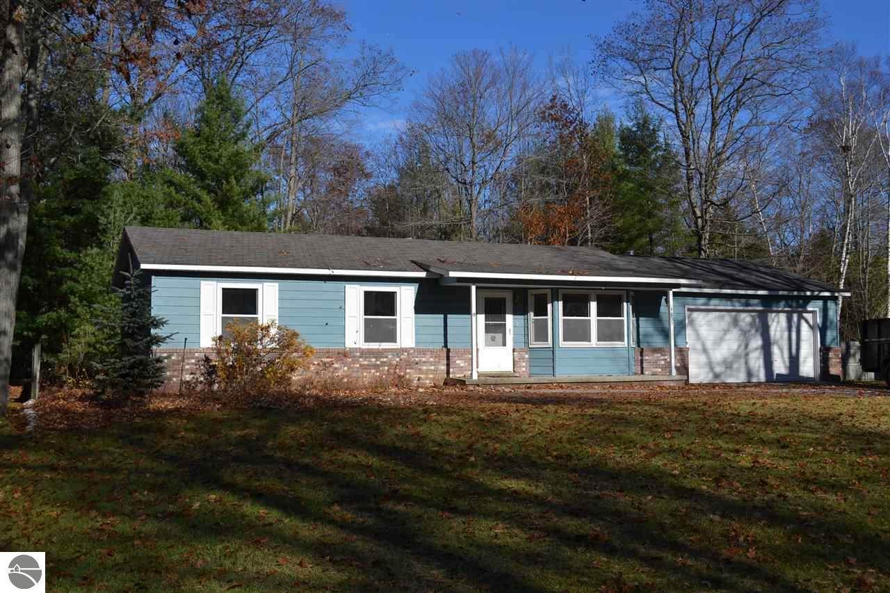 4855 Chippewa - Photo 1