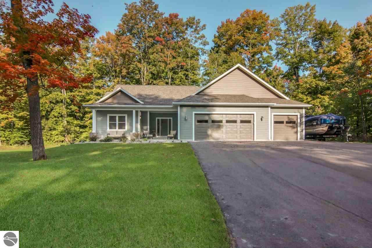1505 Oban Way - Photo 1
