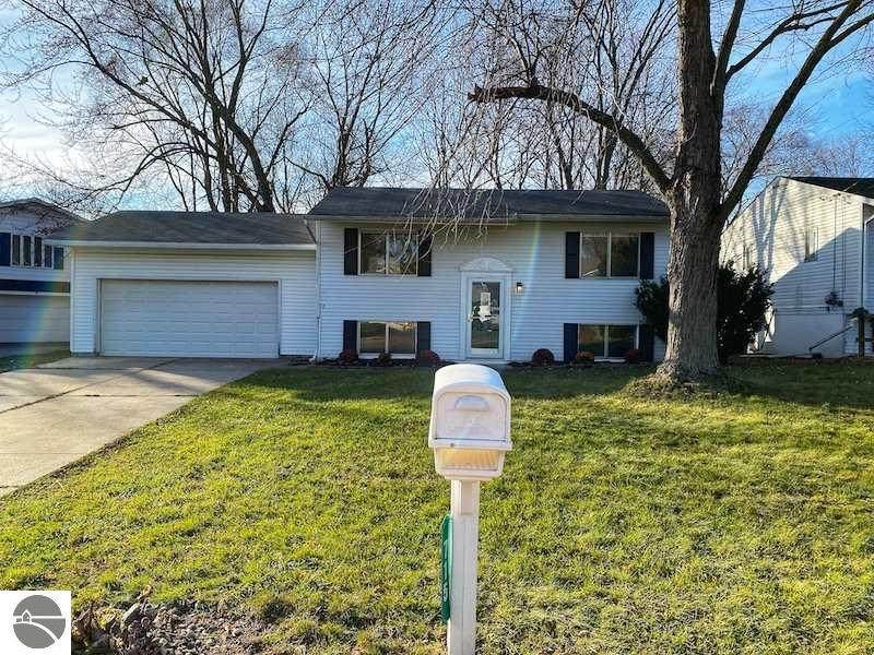 715 Whitney Street - Photo 1