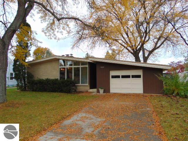 1002 Falkirk Street - Photo 1