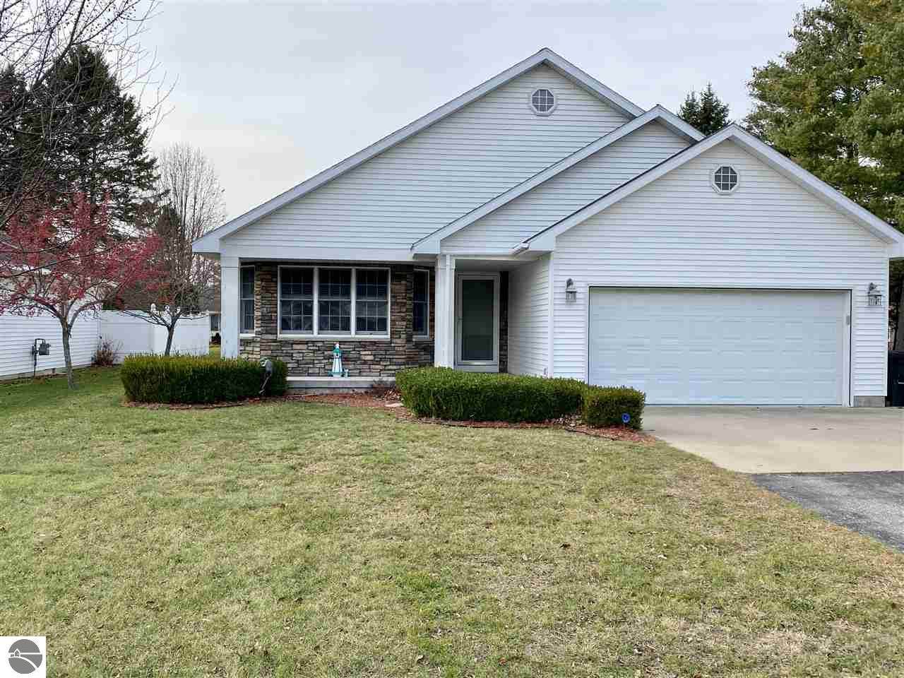 1011 Alice Street - Photo 1
