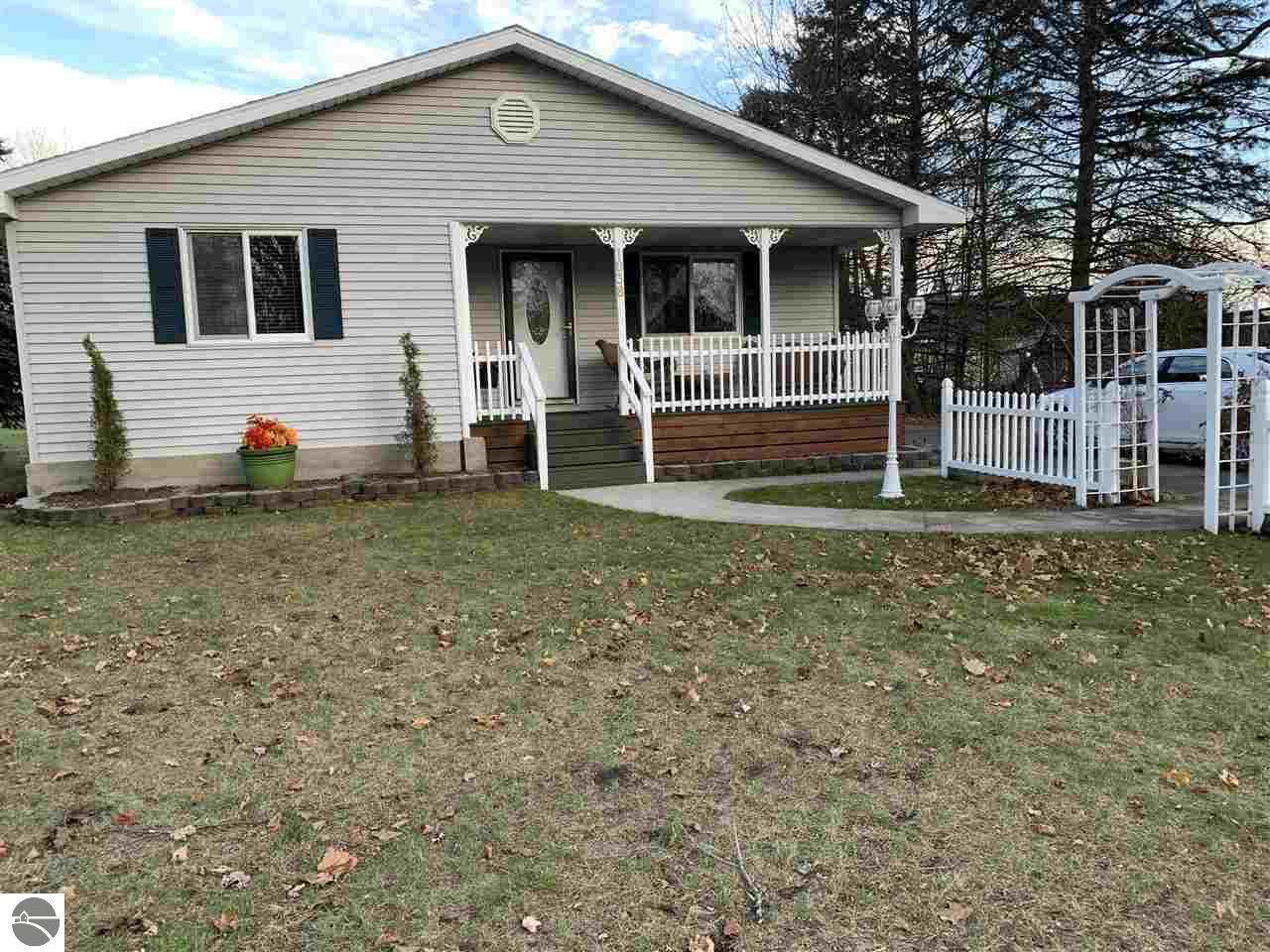 1038 Lynn Street - Photo 1