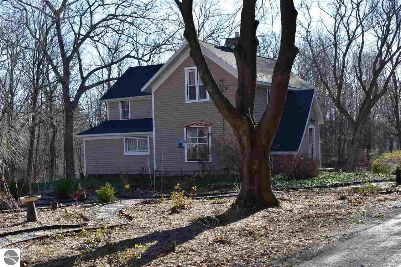 7185 Traverse Avenue - Photo 1