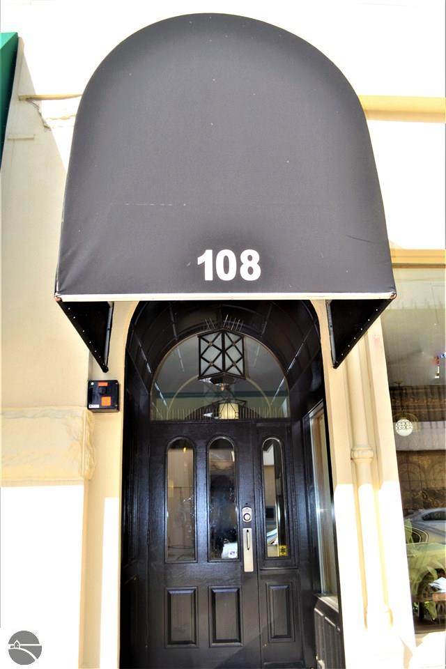 108 University Drive - Photo 1