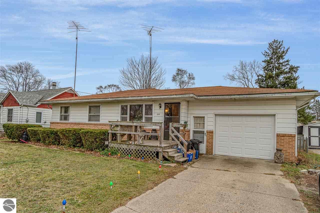 1104 Lincoln Street - Photo 1
