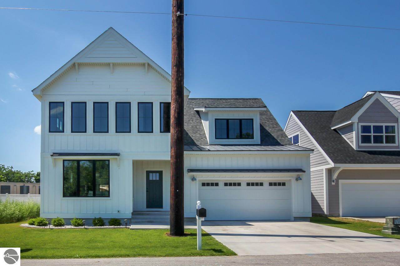 1358 Lake Ridge Drive - Photo 1