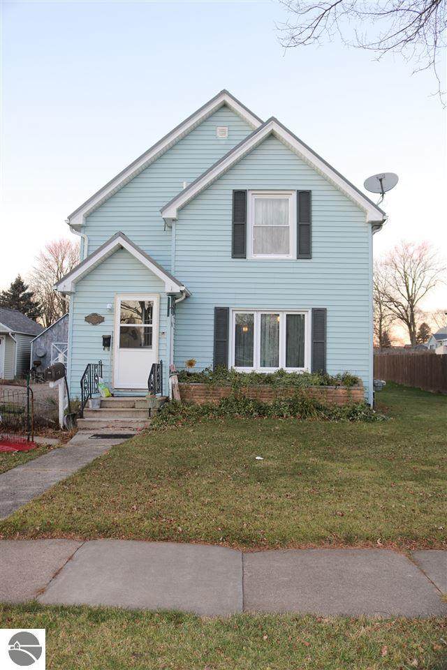 312 End Street - Photo 1