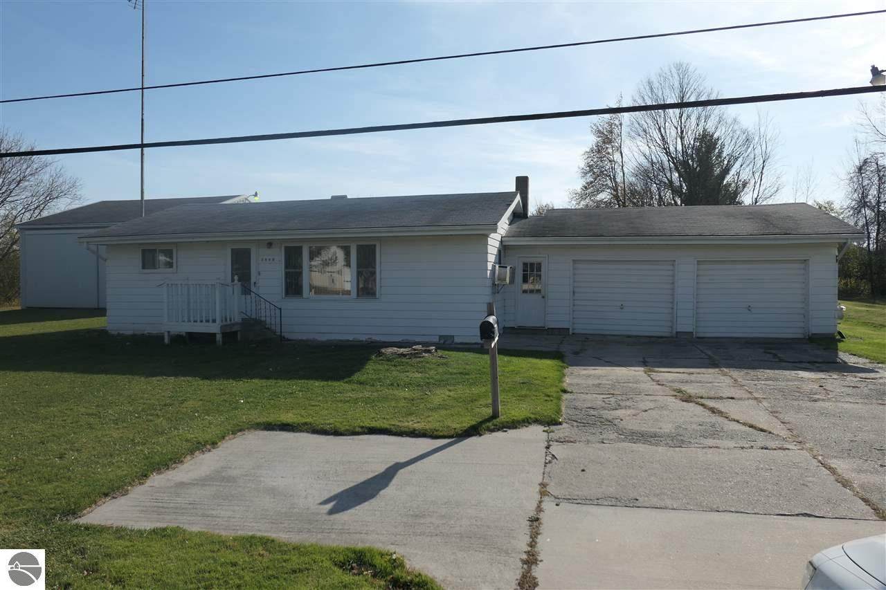 3890 Deerfield Road - Photo 1