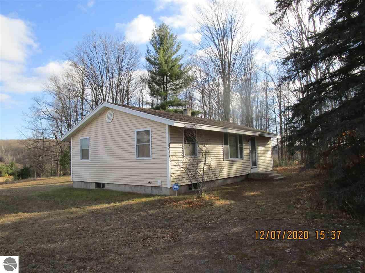 8655 Campbell Road - Photo 1