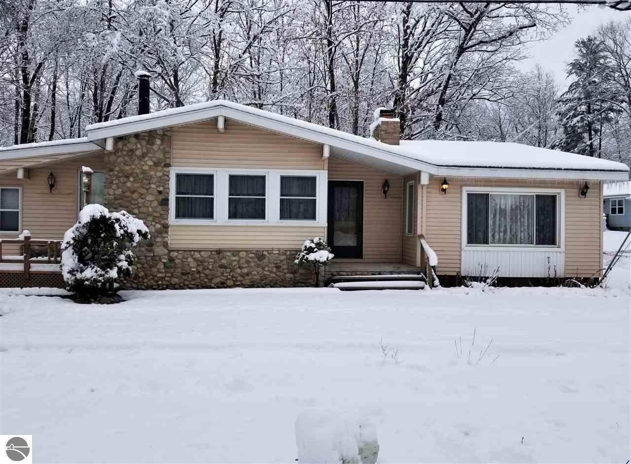 1134 Clare Avenue - Photo 1
