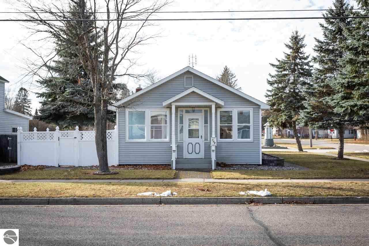 709 Park Street - Photo 1