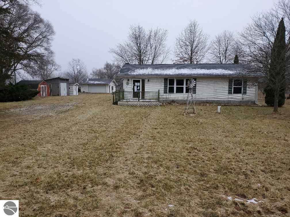9999 North County Line Road - Photo 1