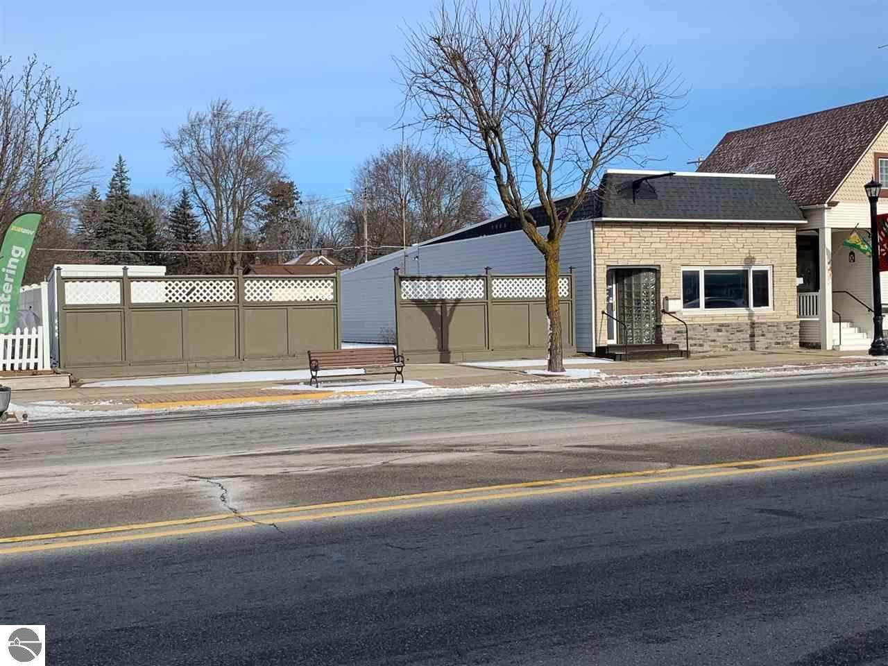 324 Cedar Avenue - Photo 1