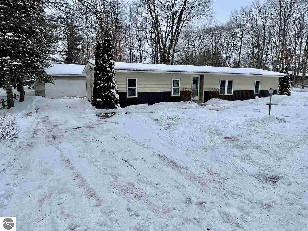 2402 Mohawk Place - Photo 1