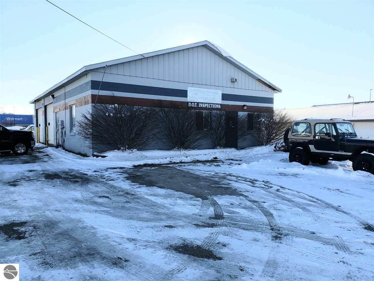 2041 Houghton Lake Drive - Photo 1