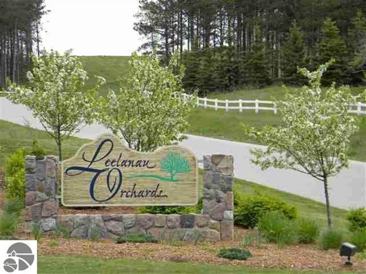 Apple Blossom Lane - Photo 1