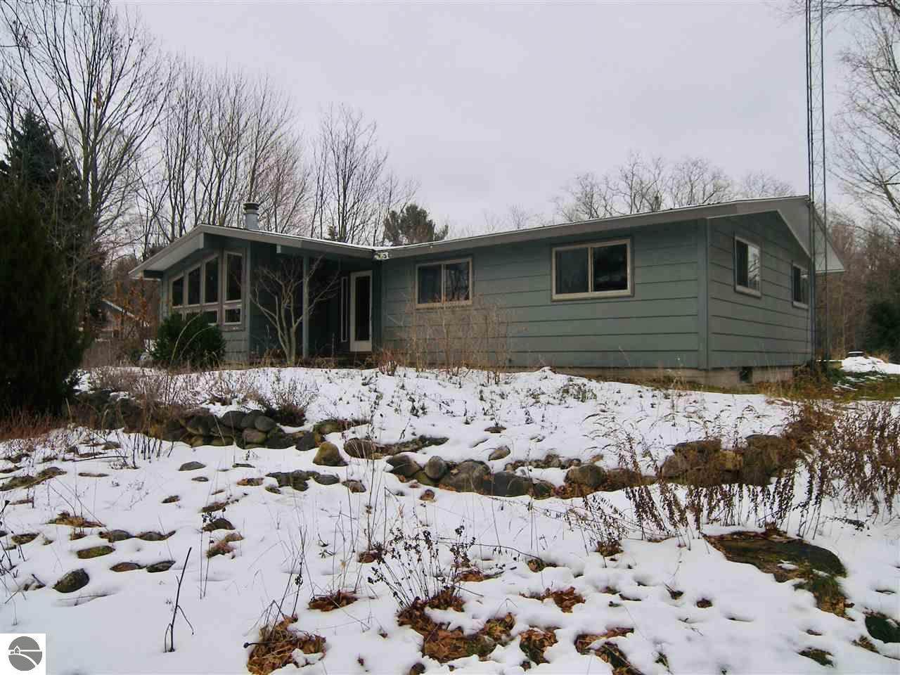 323 Harbor Highway - Photo 1