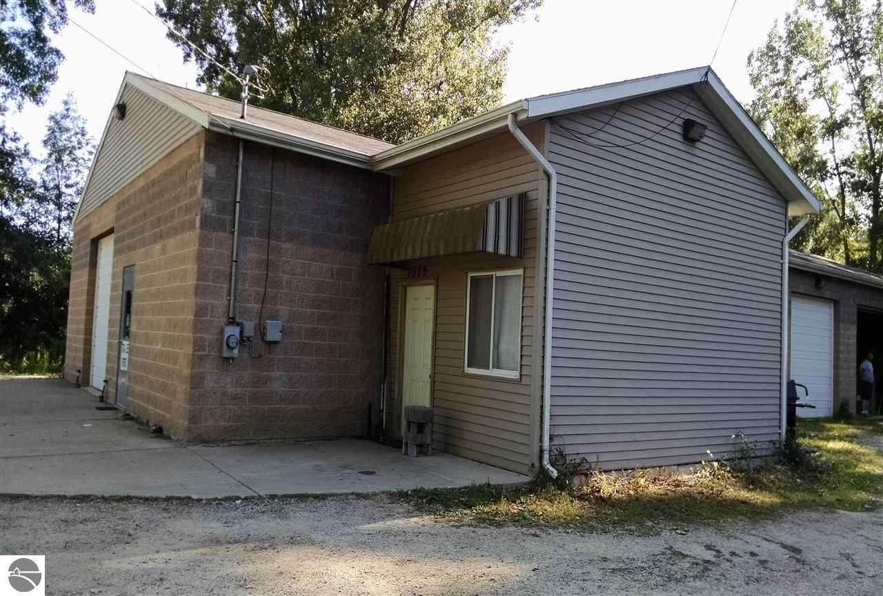 1575 Airway Drive - Photo 1