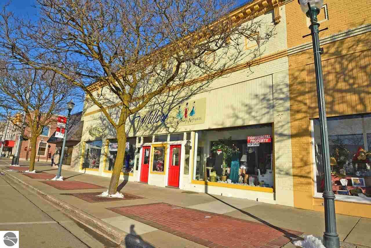 420 Mcewan Street - Photo 1