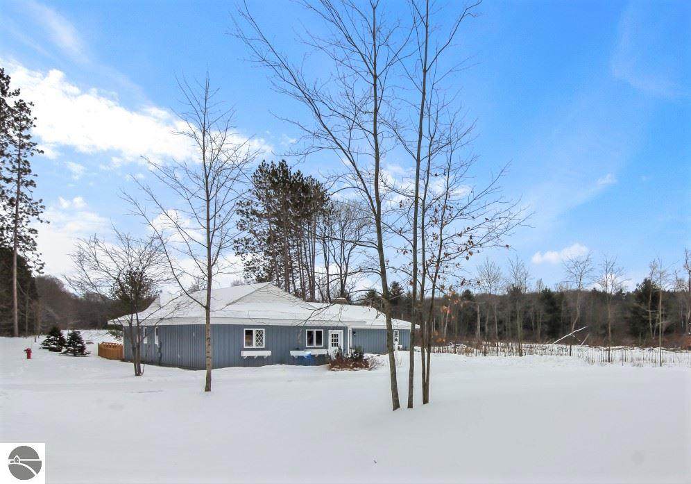 6994 Obervalden Drive - Photo 1