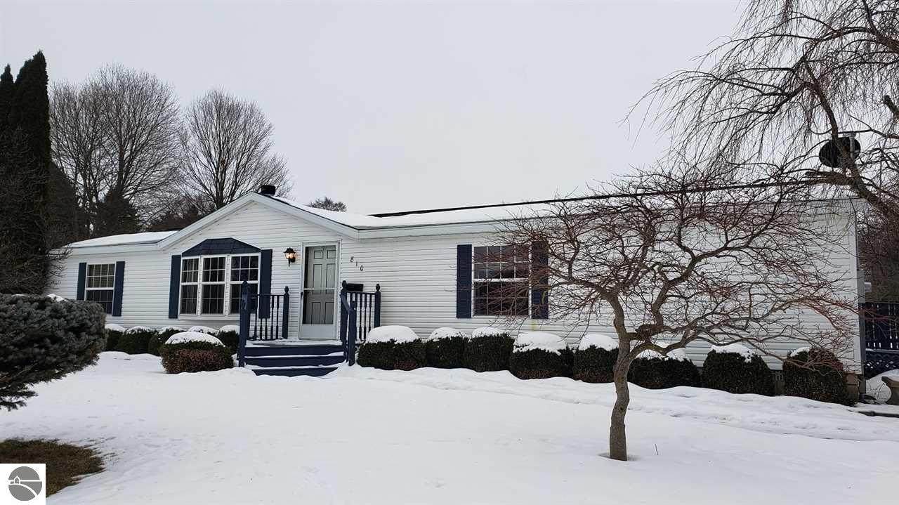 810 Ely Street - Photo 1