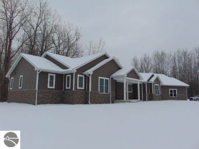 102 Andrea Lane - Photo 1