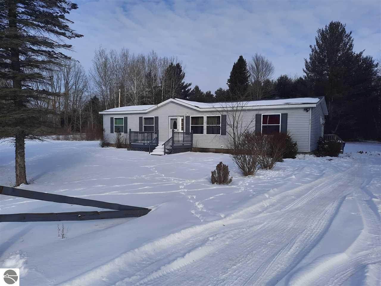 313 Pine Street - Photo 1