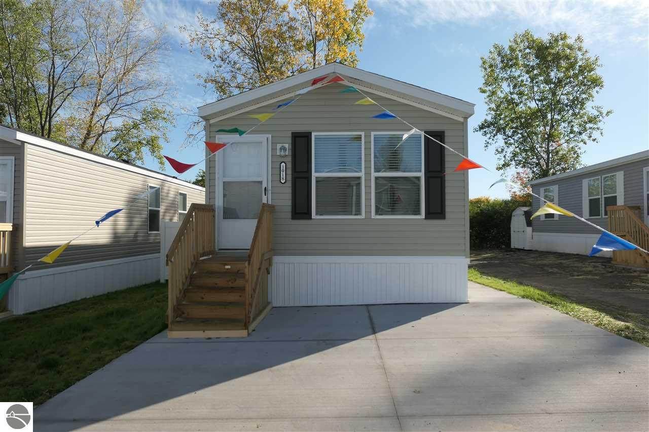 1043 Jackson - Photo 1