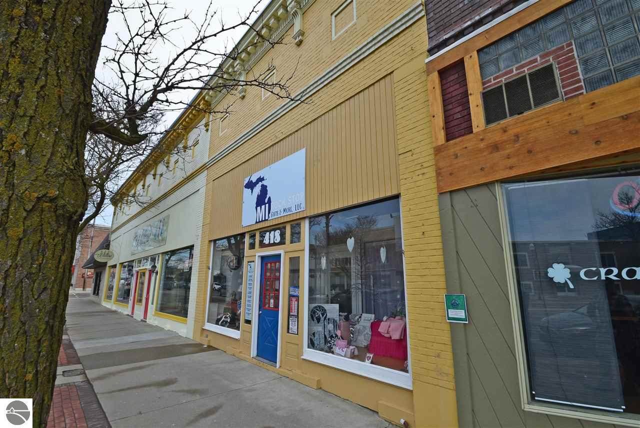 418 Mcewan Street - Photo 1