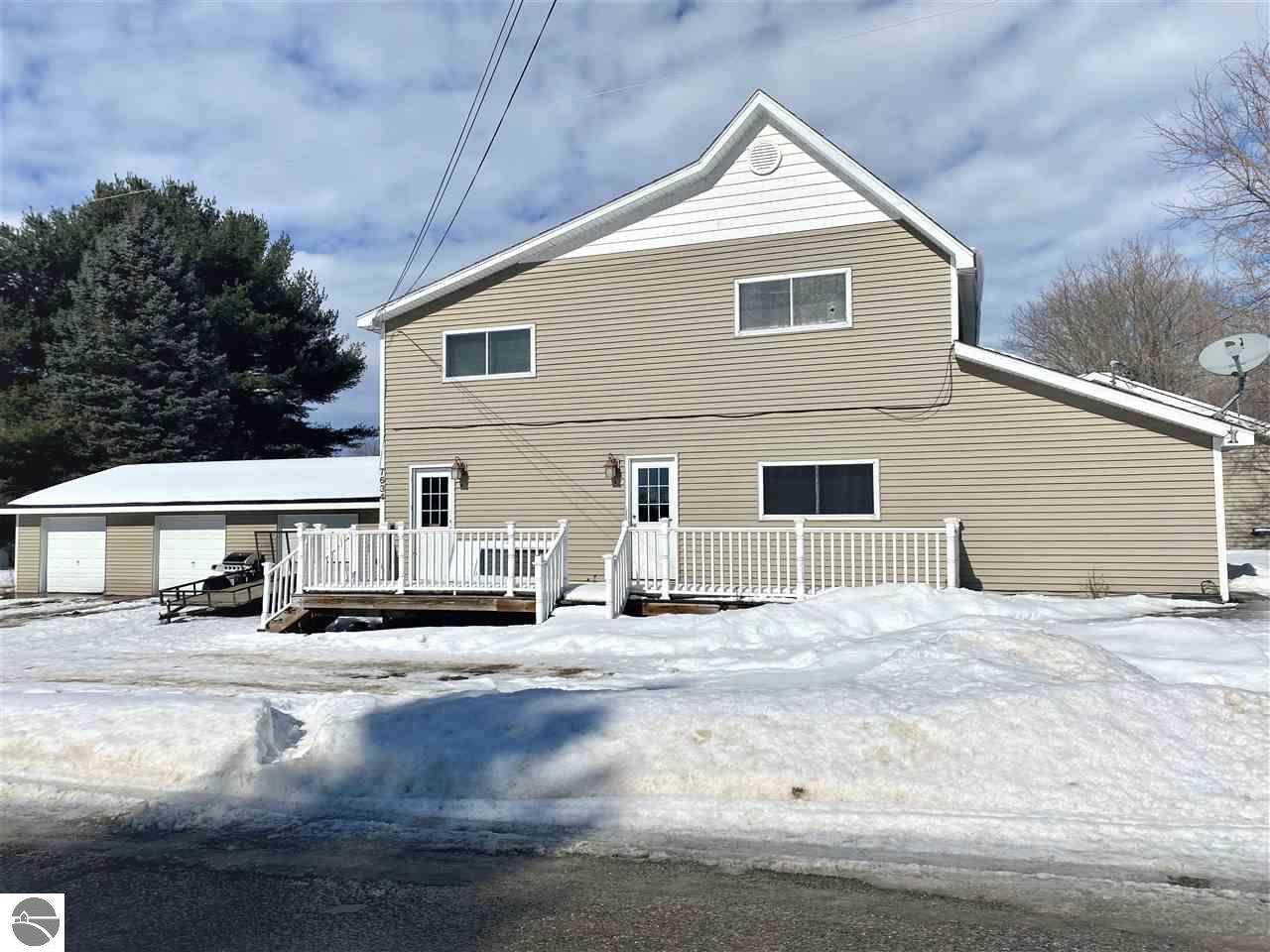 7634 Thomas Street - Photo 1