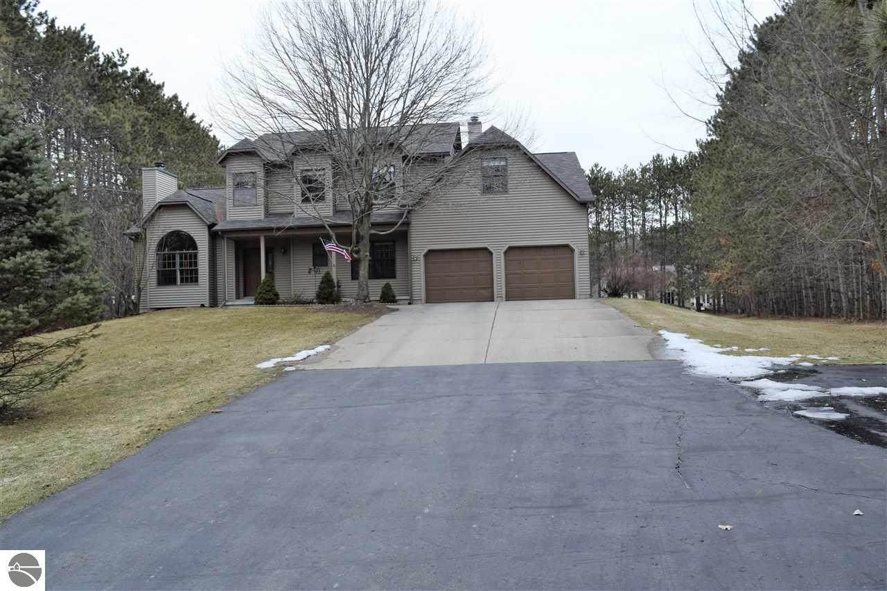 70 Hiawatha Drive - Photo 1