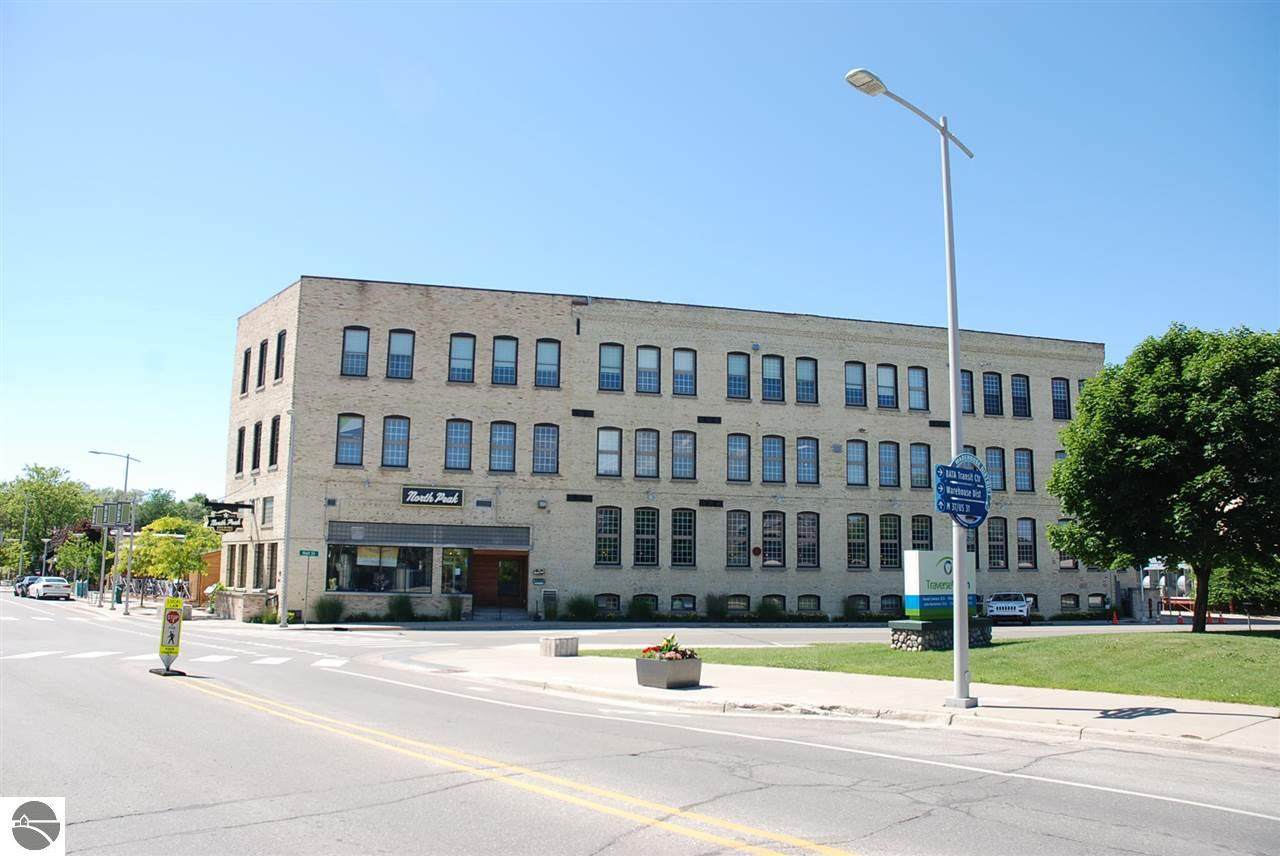 400 Front Street - Photo 1