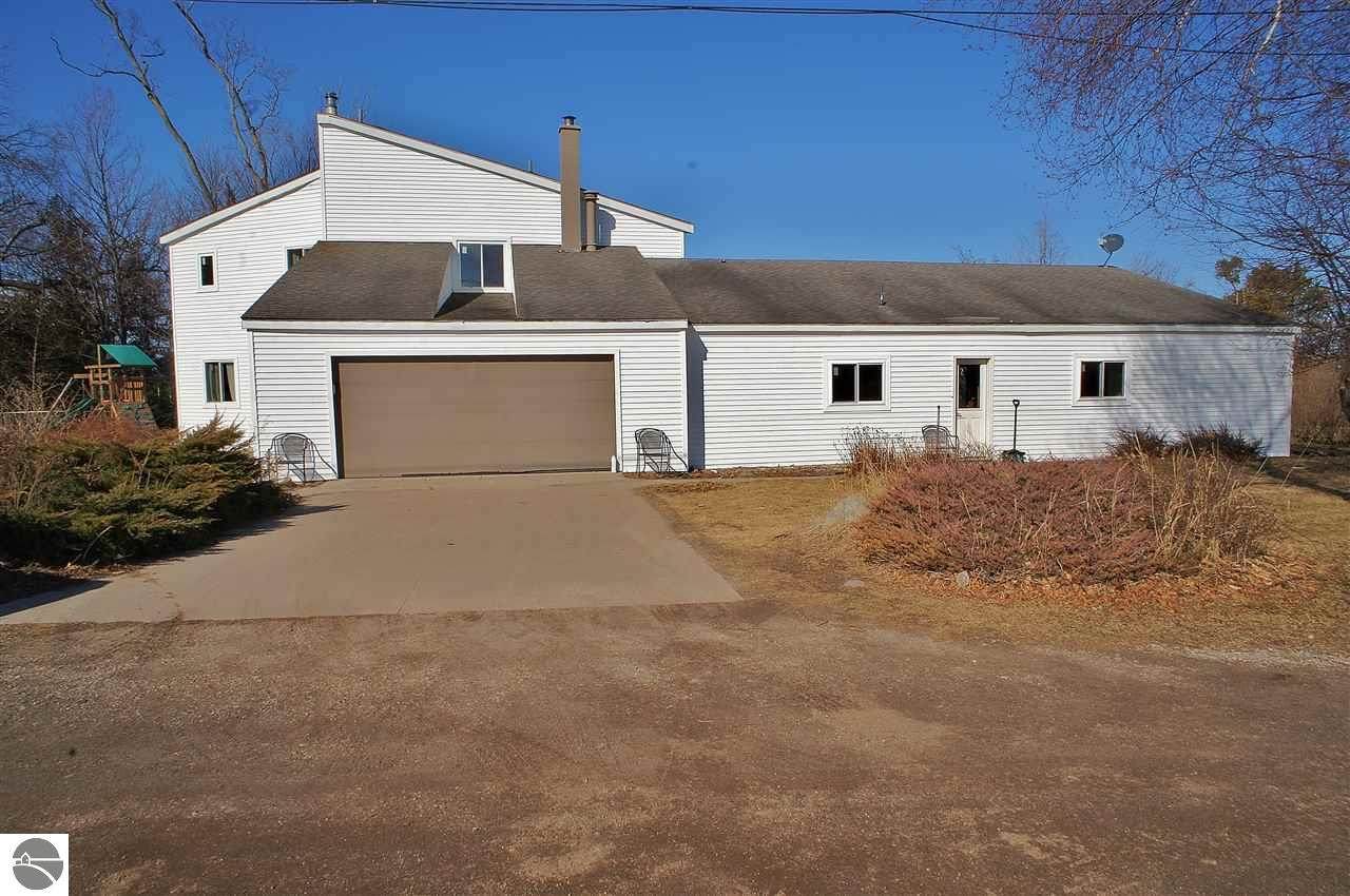 15825 Upper Birch Drive - Photo 1