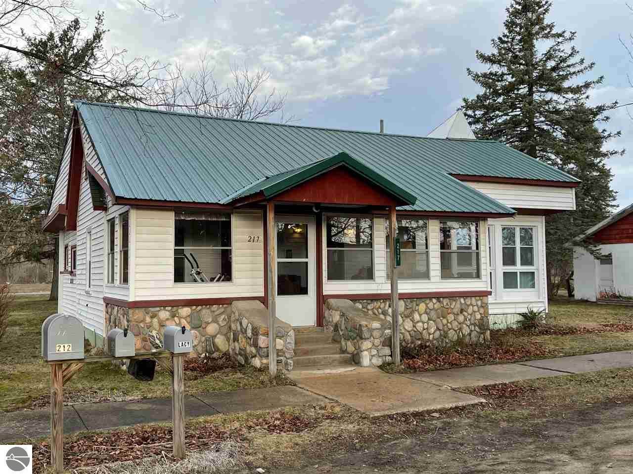 217 Maple Street - Photo 1