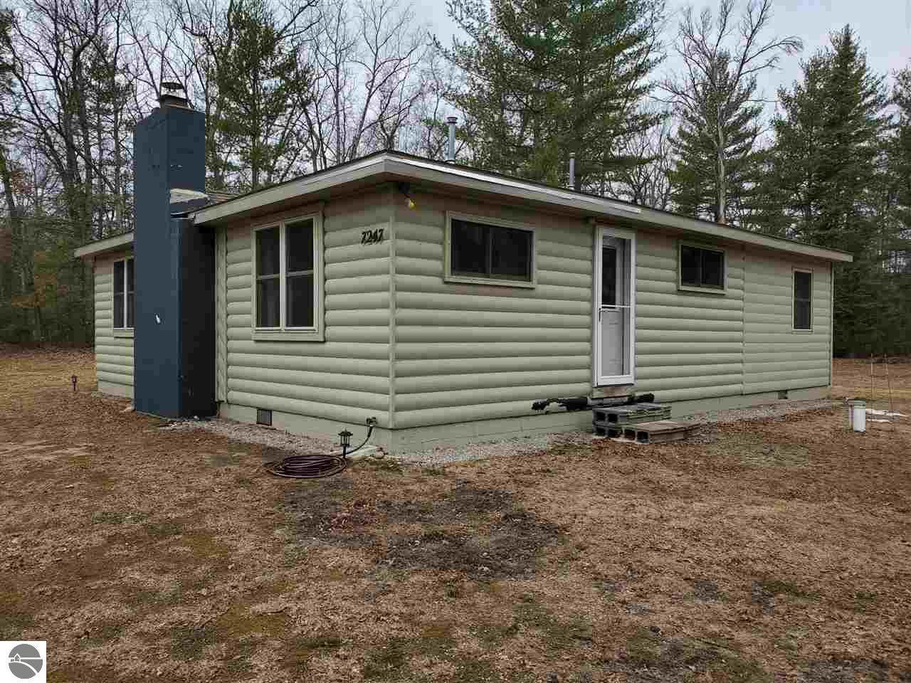 7247 East Drive - Photo 1