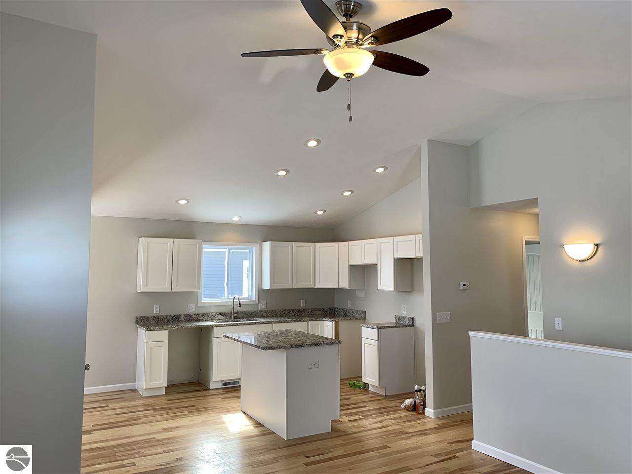 936 Sienna Street - Photo 1